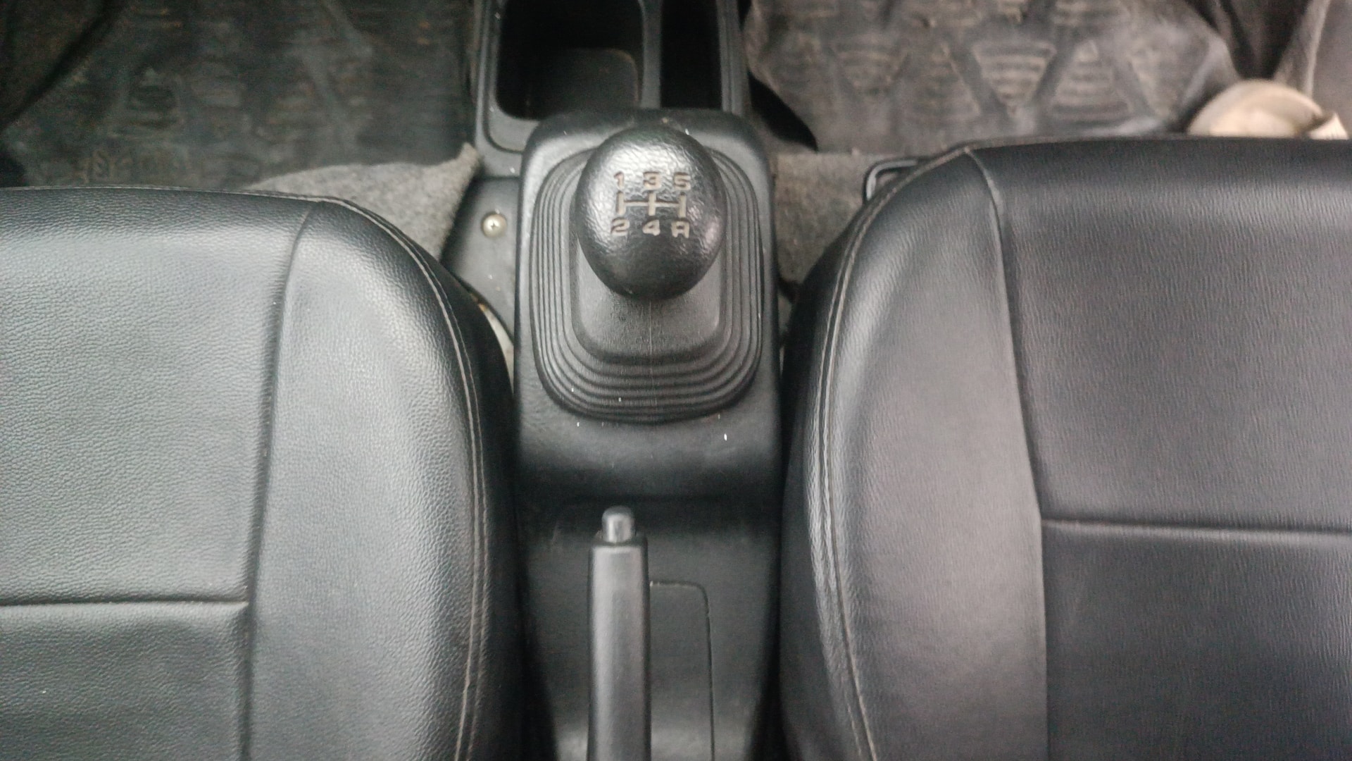 View 2020 Maruti Suzuki 1000 Base Variant Image 38 Used 2020 Maruti Suzuki 1000 Base Variant Image 38