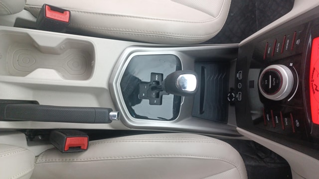 View Mahindra XUV300 Image 43 Used Mahindra XUV300 Image 43