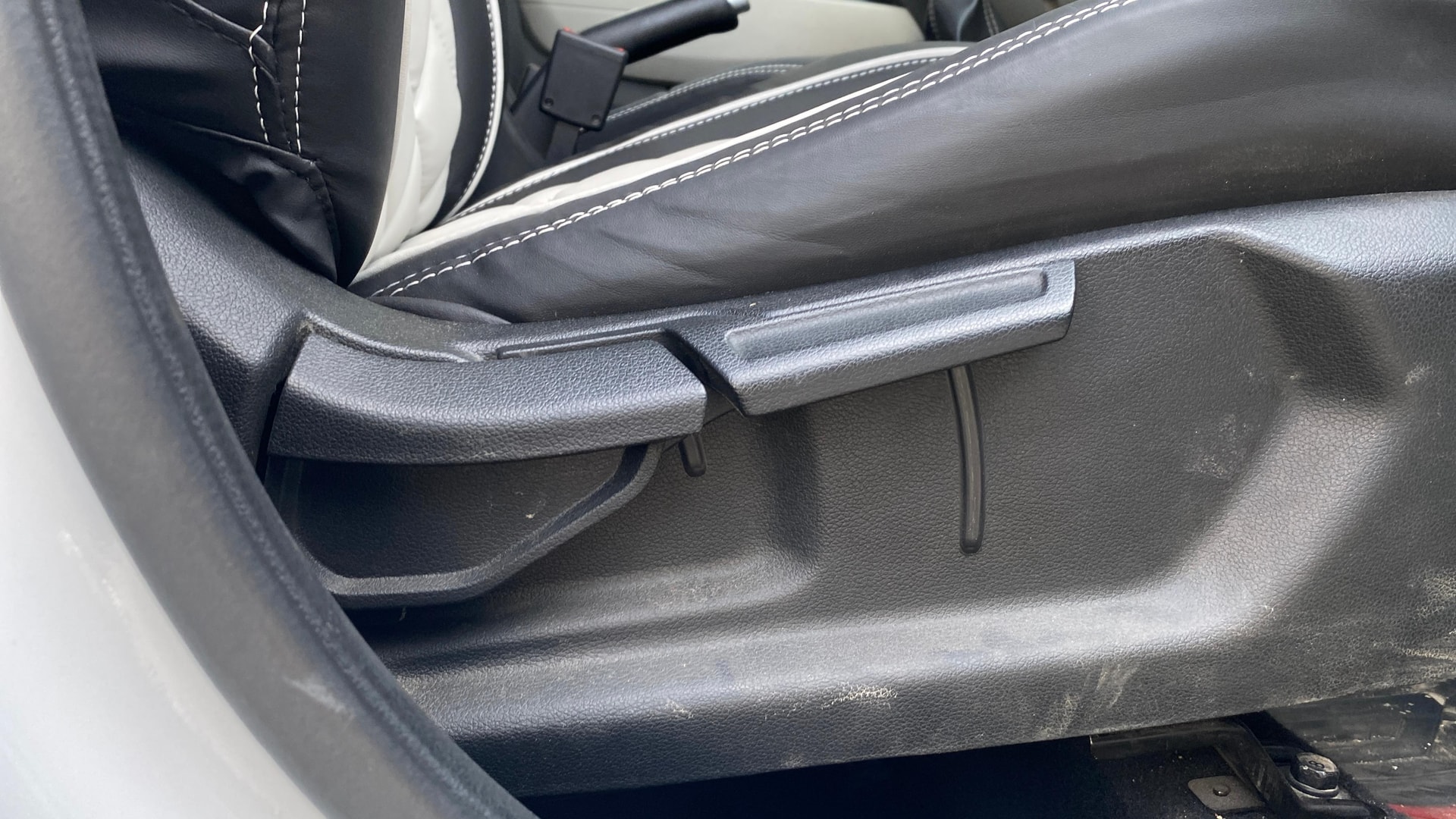 View 2024 Hyundai Venue SX 1.2 Petrol MT Image 19 Used 2024 Hyundai Venue SX 1.2 Petrol MT Image 19