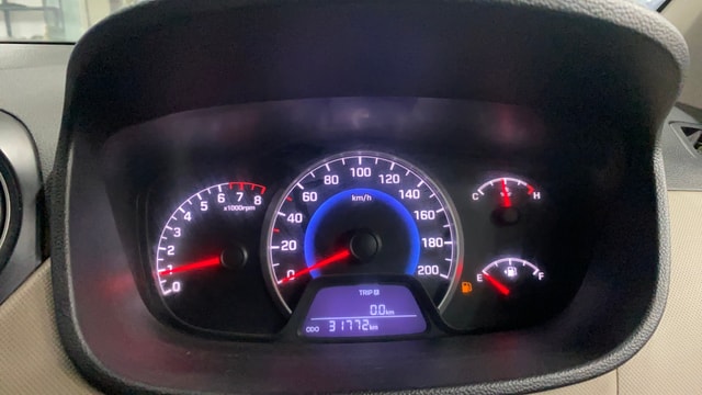 View Hyundai Grand i10 Image 33 Used Hyundai Grand i10 Image 33