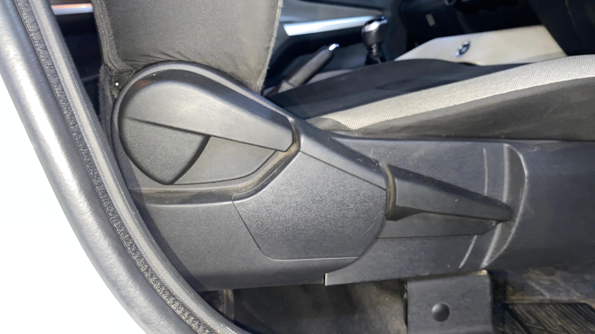 View 2023 Nissan Magnite Turbo XV Image 10 Used 2023 Nissan Magnite Turbo XV Image 10