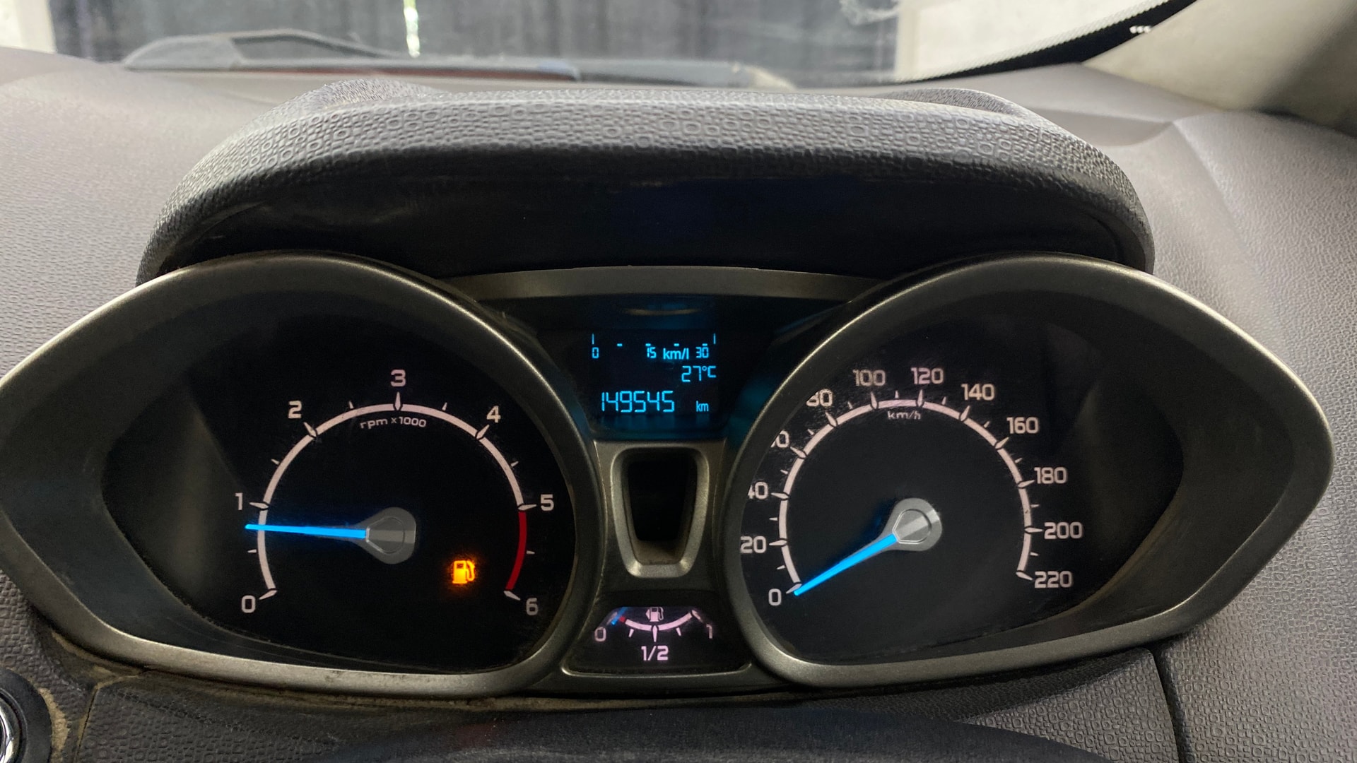 View 2016 Ford EcoSport 1.5 TDCi Diesel Ambiente BS IV Image 34 Used 2016 Ford EcoSport 1.5 TDCi Diesel Ambiente BS IV Image 34
