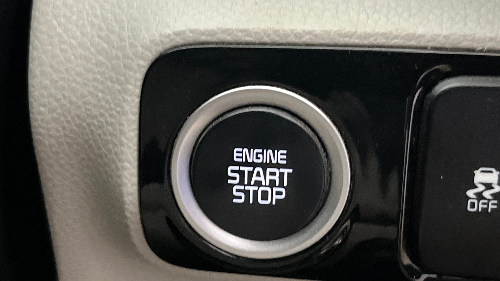 View 2021 Kia Sonet HTX iMT Petrol Image 40 Used 2021 Kia Sonet HTX iMT Petrol Image 40