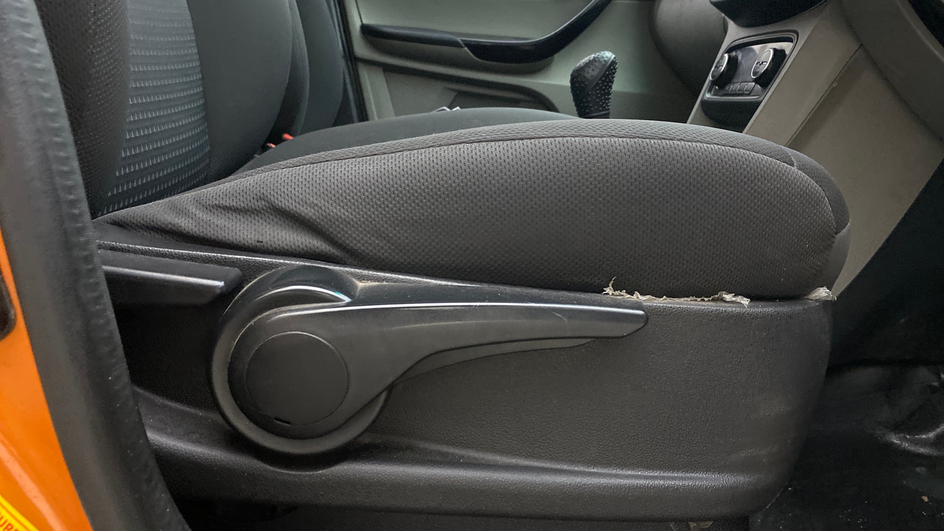 View 2019 Tata Tiago Revotorq XB Image 19 Used 2019 Tata Tiago Revotorq XB Image 19