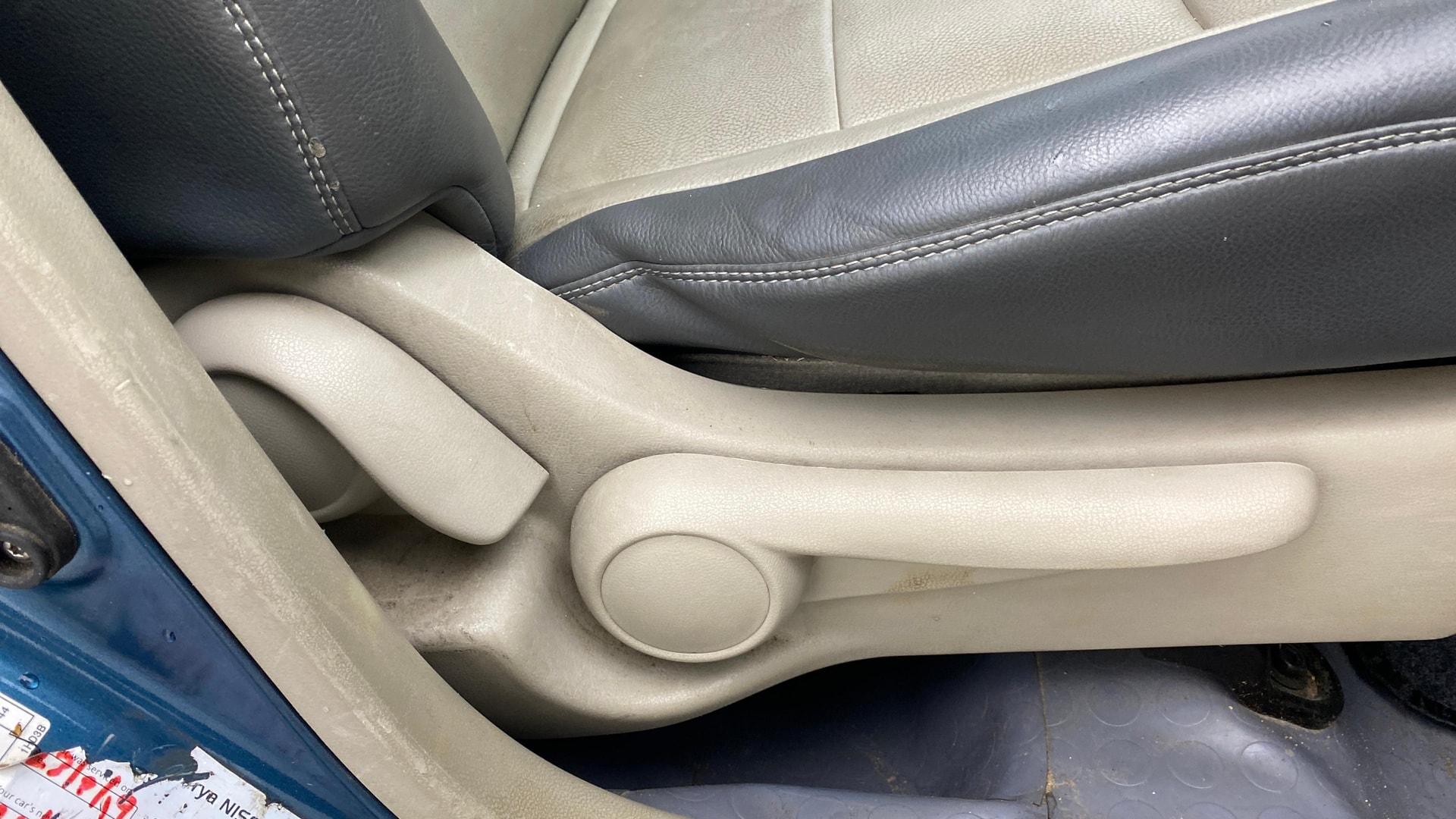 View 2014 Nissan Micra XV (CVT) Image 18 Used 2014 Nissan Micra XV (CVT) Image 18