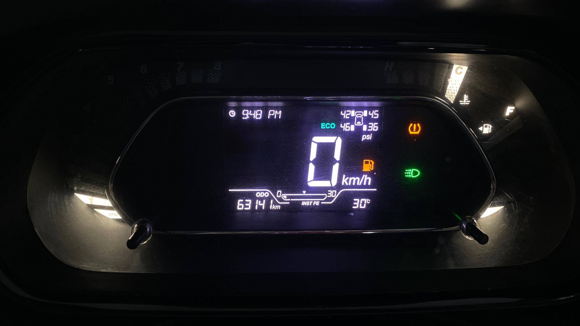 View 2023 Tata Nexon Revotron XE Image 21 Used 2023 Tata Nexon Revotron XE Image 21