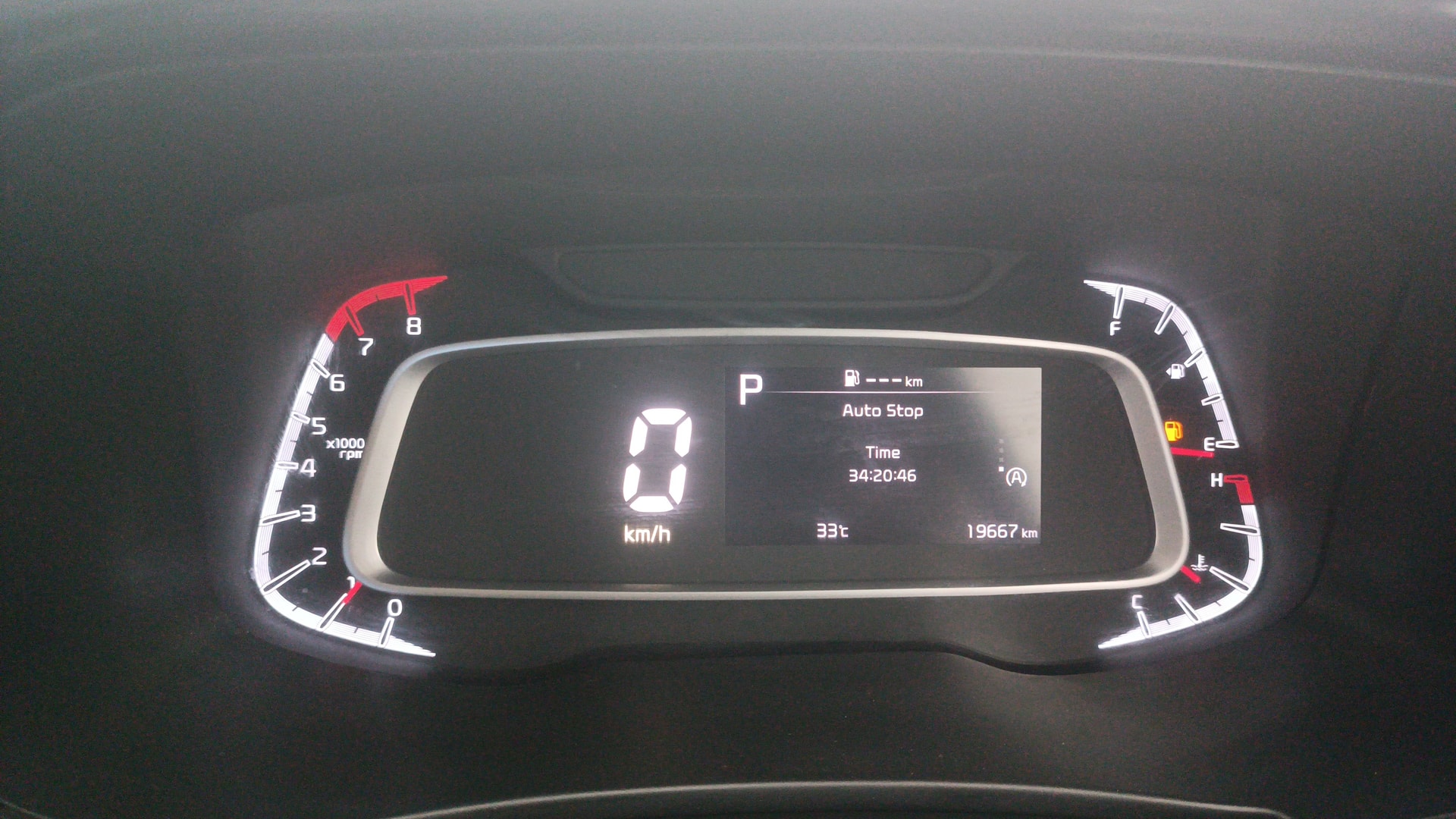 View 2023 Kia Sonet HTX DCT Petrol Image 21 Used 2023 Kia Sonet HTX DCT Petrol Image 21