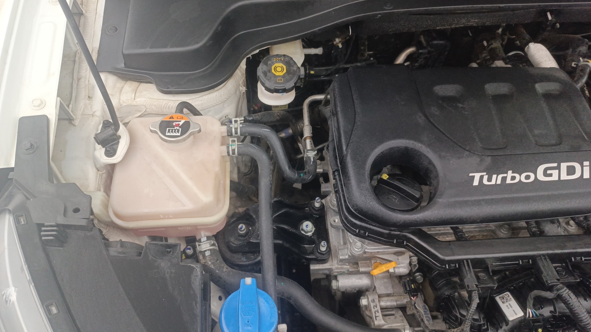 View 2023 Kia Sonet HTX DCT Petrol Image 25 Used 2023 Kia Sonet HTX DCT Petrol Image 25