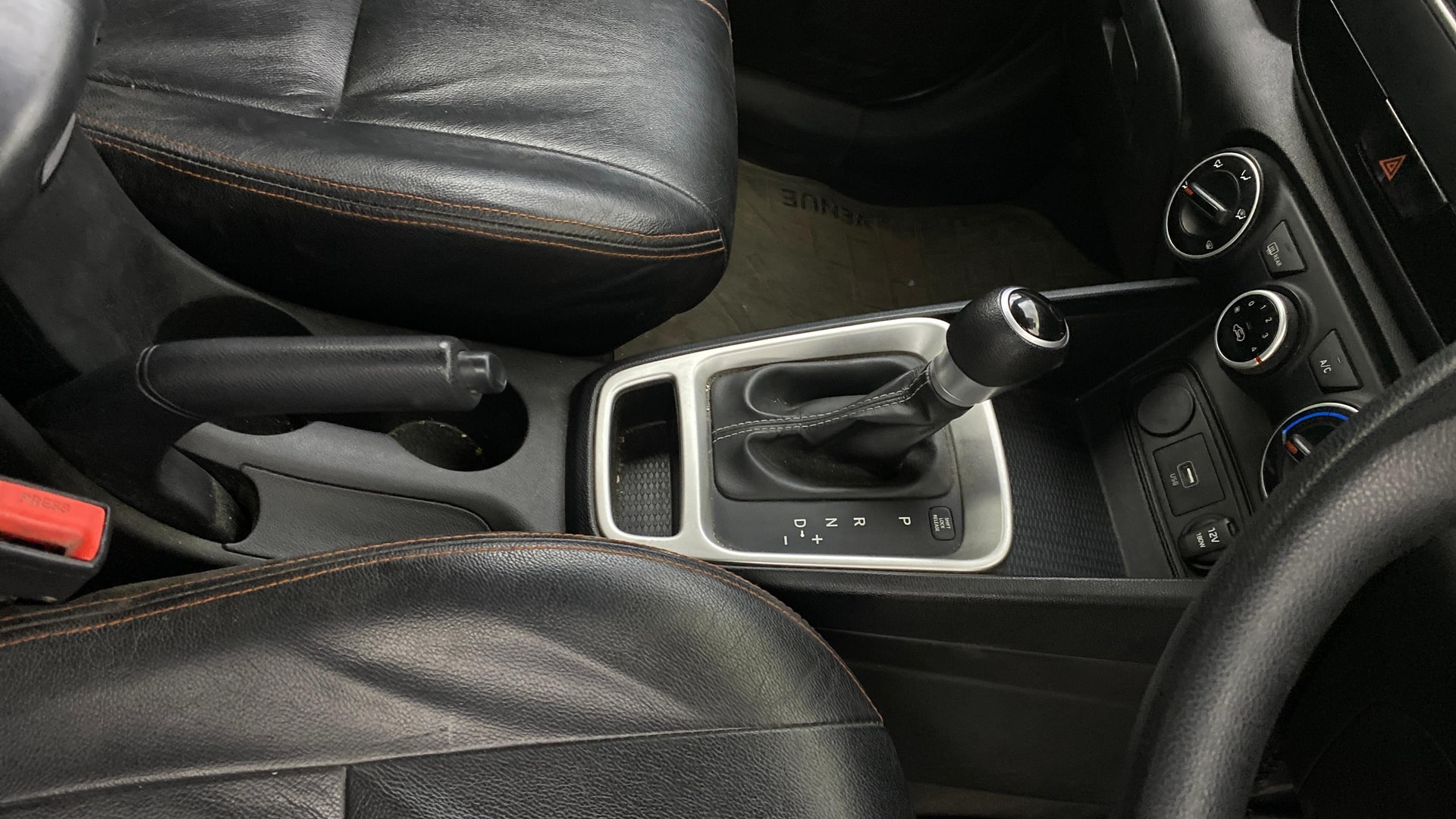View 2019 Hyundai Venue S 1.0 Petrol AT Image 37 Used 2019 Hyundai Venue S 1.0 Petrol AT Image 37
