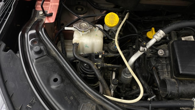 View Nissan Magnite Image 3 Used Nissan Magnite Image 3