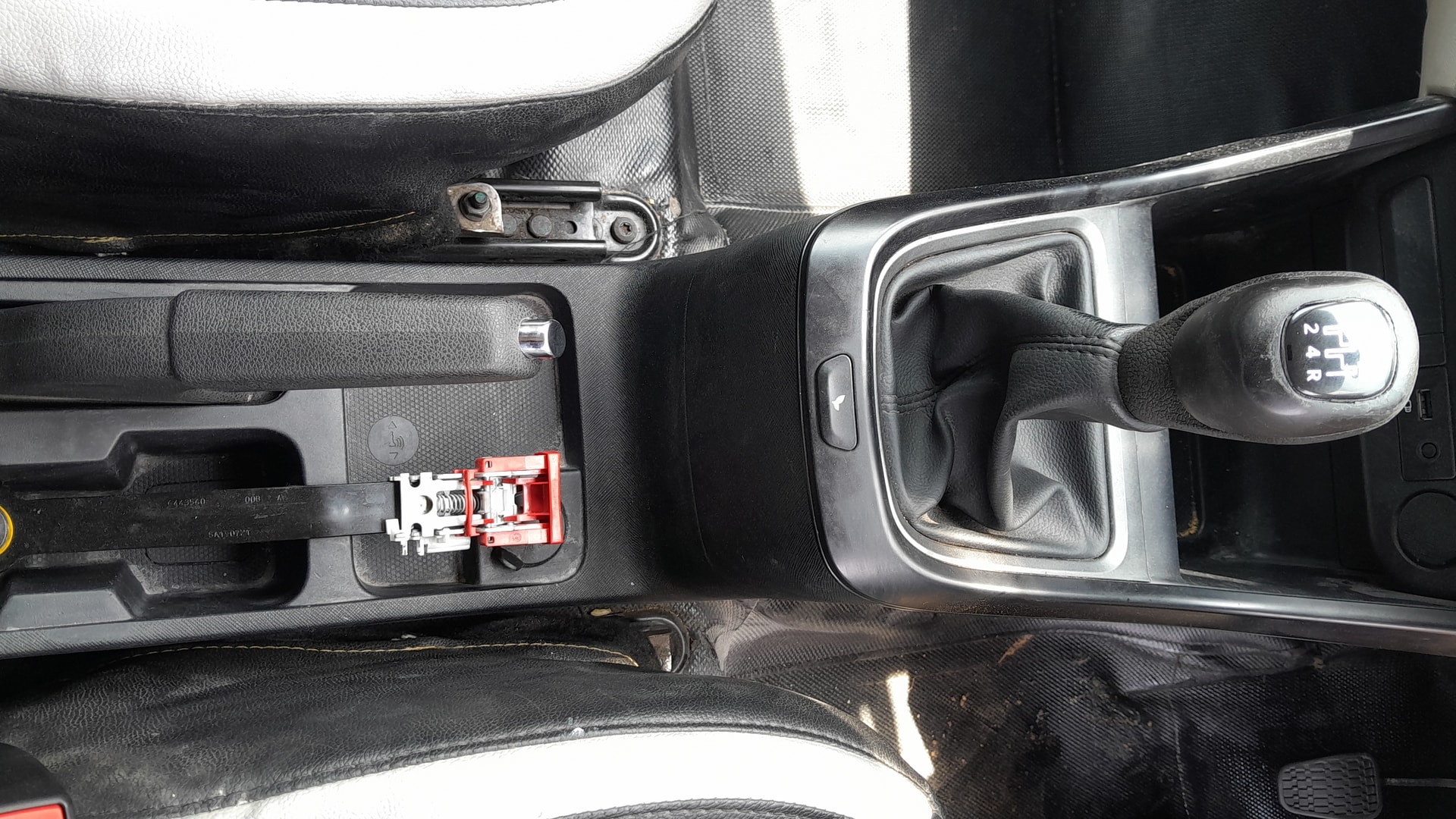 View 2021 Tata Altroz XE Petrol Image 38 Used 2021 Tata Altroz XE Petrol Image 38