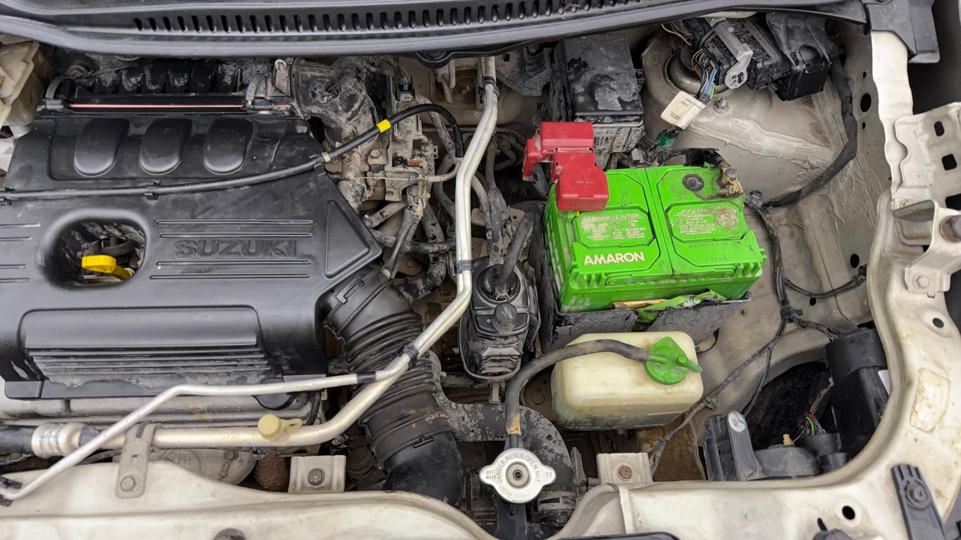 View 2014 Maruti Suzuki Stingray LXI Image 13 Used 2014 Maruti Suzuki Stingray LXI Image 13
