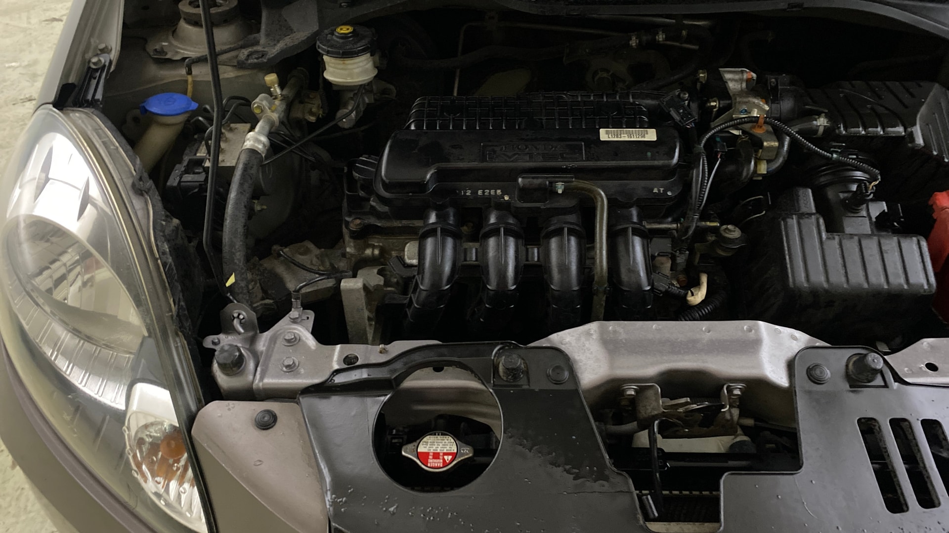 View 2014 Honda Amaze E MT Petrol BS IV Image 3 Used 2014 Honda Amaze E MT Petrol BS IV Image 3