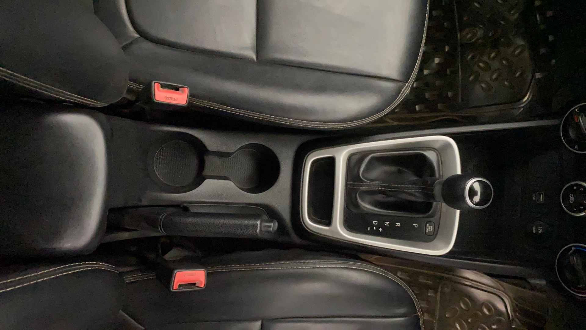 View 2021 Hyundai Venue S 1.0 Petrol AT Image 38 Used 2021 Hyundai Venue S 1.0 Petrol AT Image 38