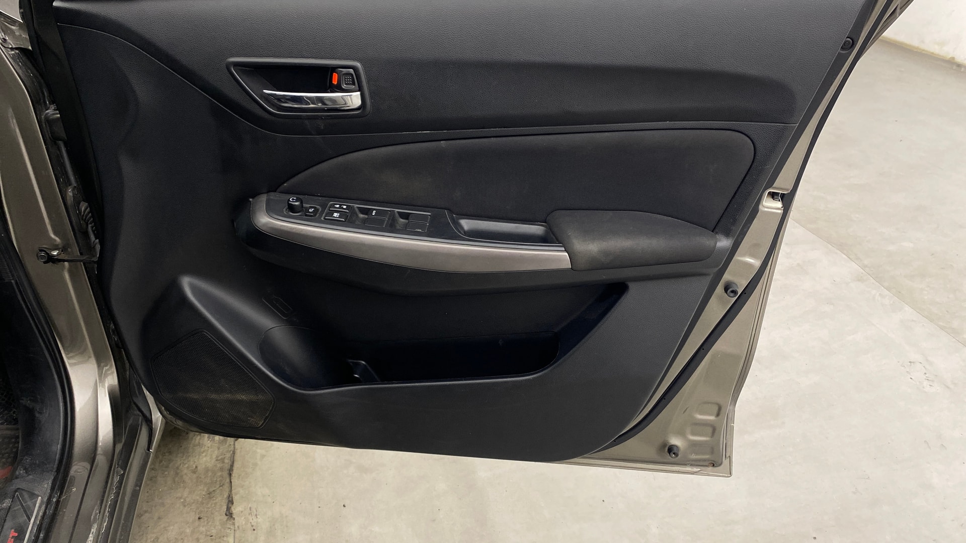 View 2023 Maruti Suzuki 1000 Base Variant Image 32 Used 2023 Maruti Suzuki 1000 Base Variant Image 32