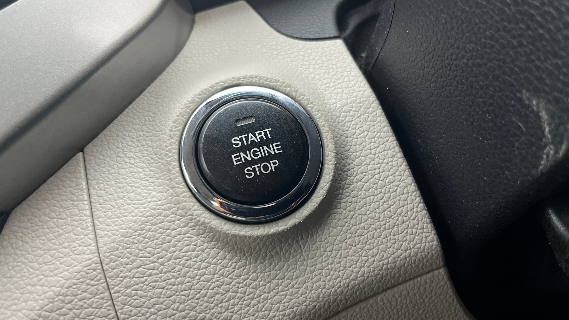 Used 2019 Mahindra XUV300 Used 2019 Mahindra XUV300