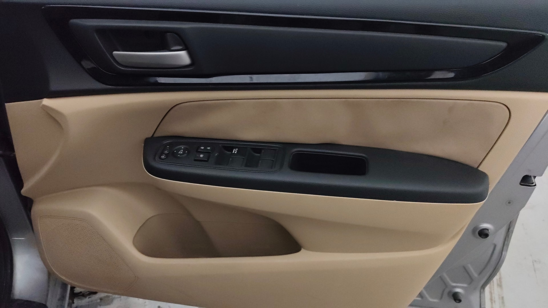 View 2018 Honda Amaze E MT Petrol BS IV Image 33 Used 2018 Honda Amaze E MT Petrol BS IV Image 33