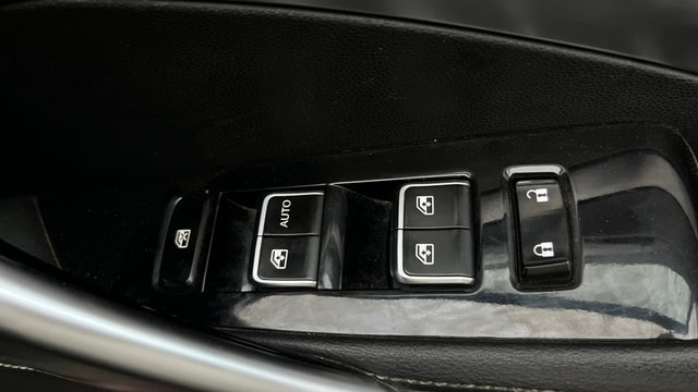 View MG Hector Image 40 Used MG Hector Image 40