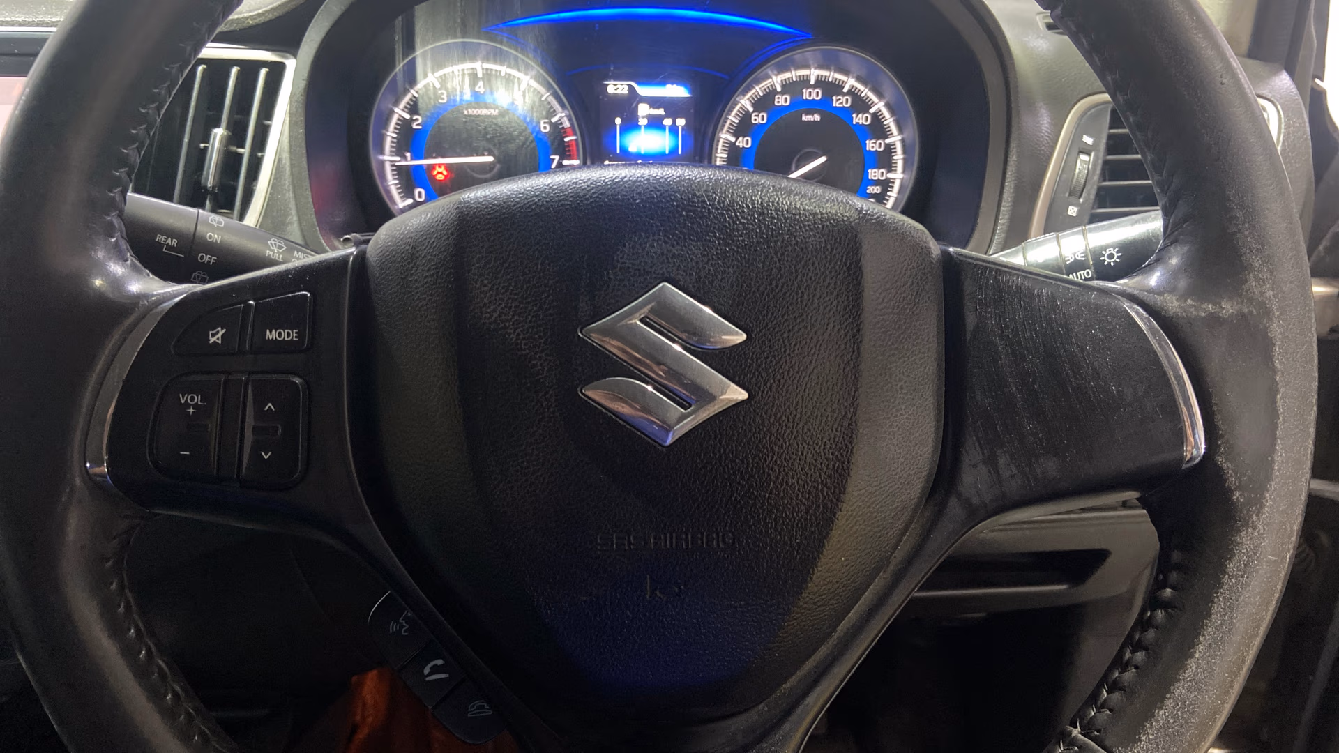 View 2021 Maruti Suzuki 1000 Base Variant Image 3 Used 2021 Maruti Suzuki 1000 Base Variant Image 3