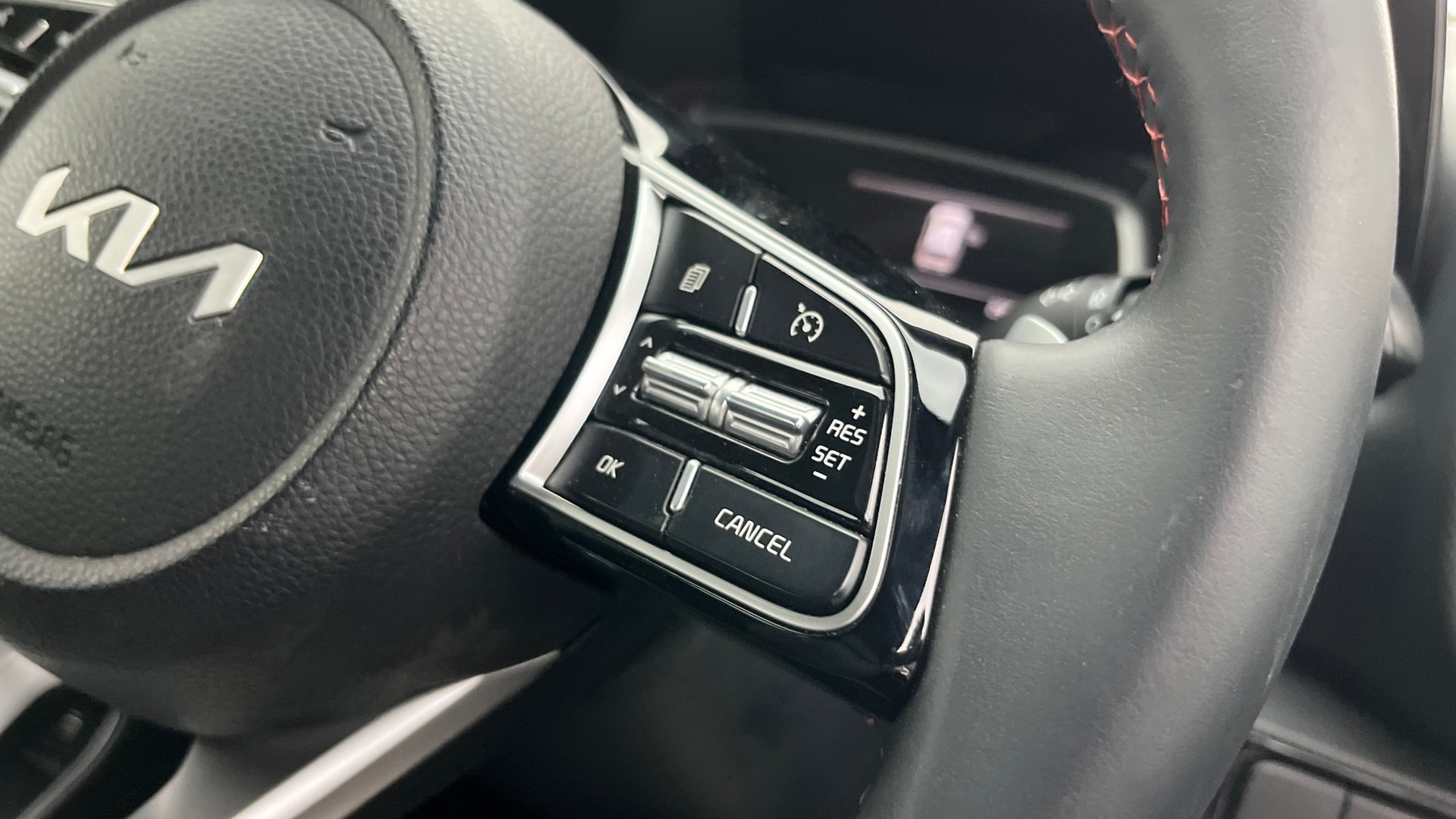 View 2023 Kia Sonet X-Line DCT Petrol Image 3 Used 2023 Kia Sonet X-Line DCT Petrol Image 3