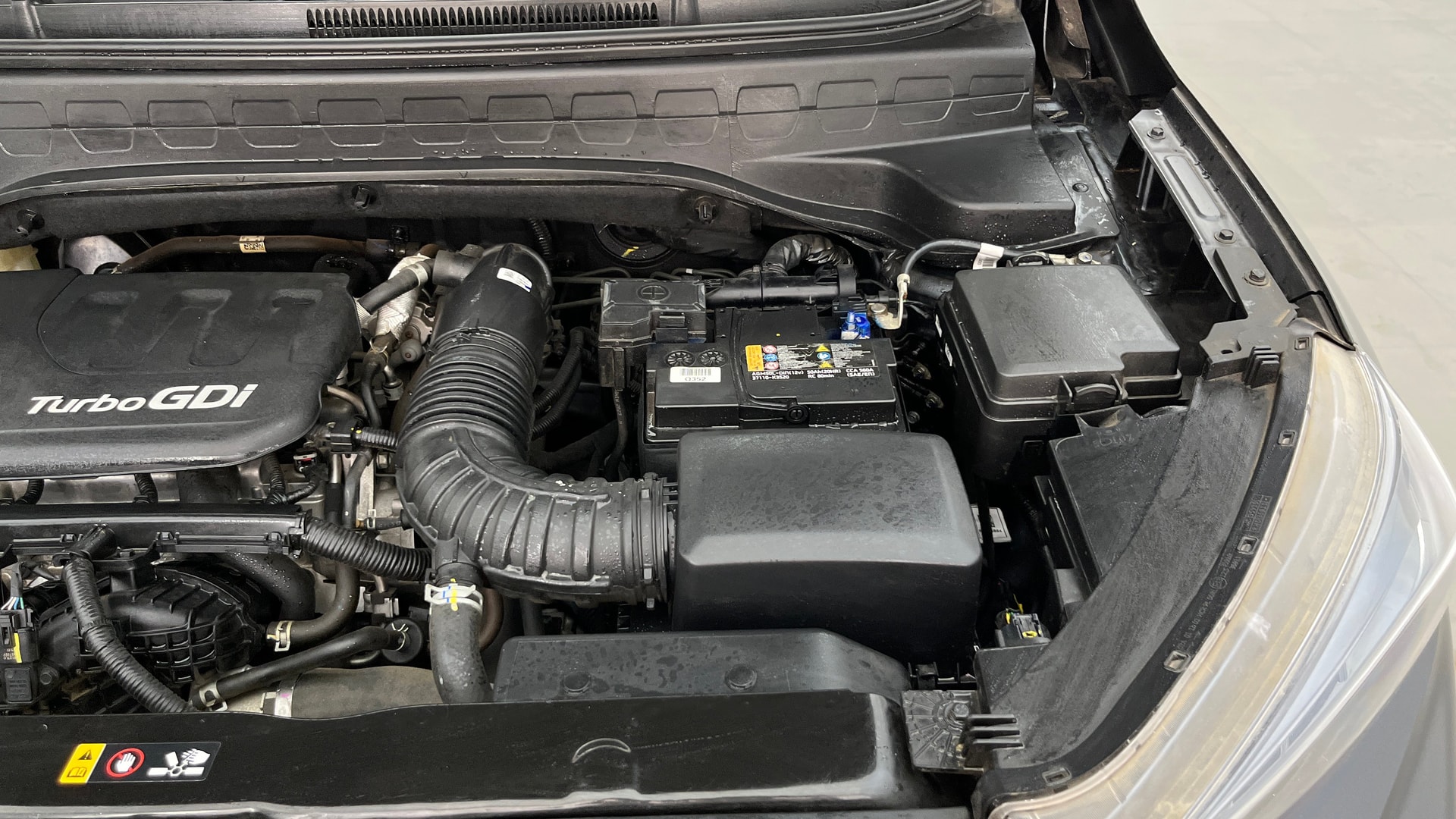 View 2023 Kia Sonet X-Line DCT Petrol Image 14 Used 2023 Kia Sonet X-Line DCT Petrol Image 14