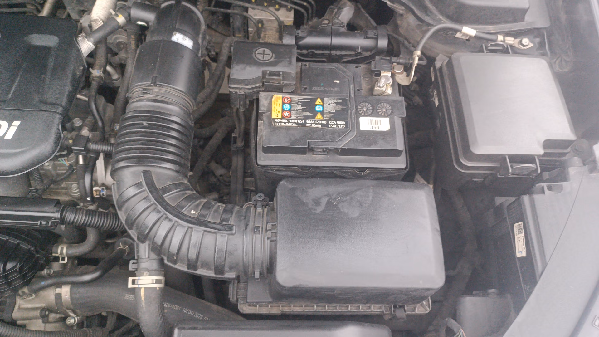 View 2023 Kia Sonet HTK Plus iMT Petrol Image 13 Used 2023 Kia Sonet HTK Plus iMT Petrol Image 13