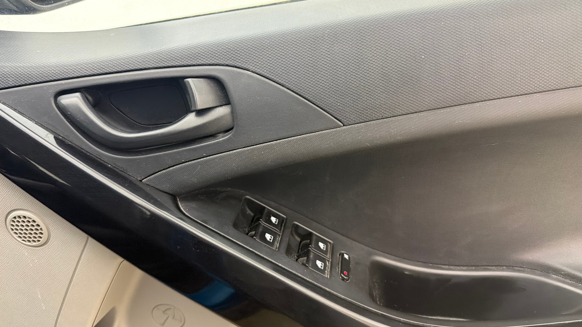 Used 2018 Tata Nexon Used 2018 Tata Nexon