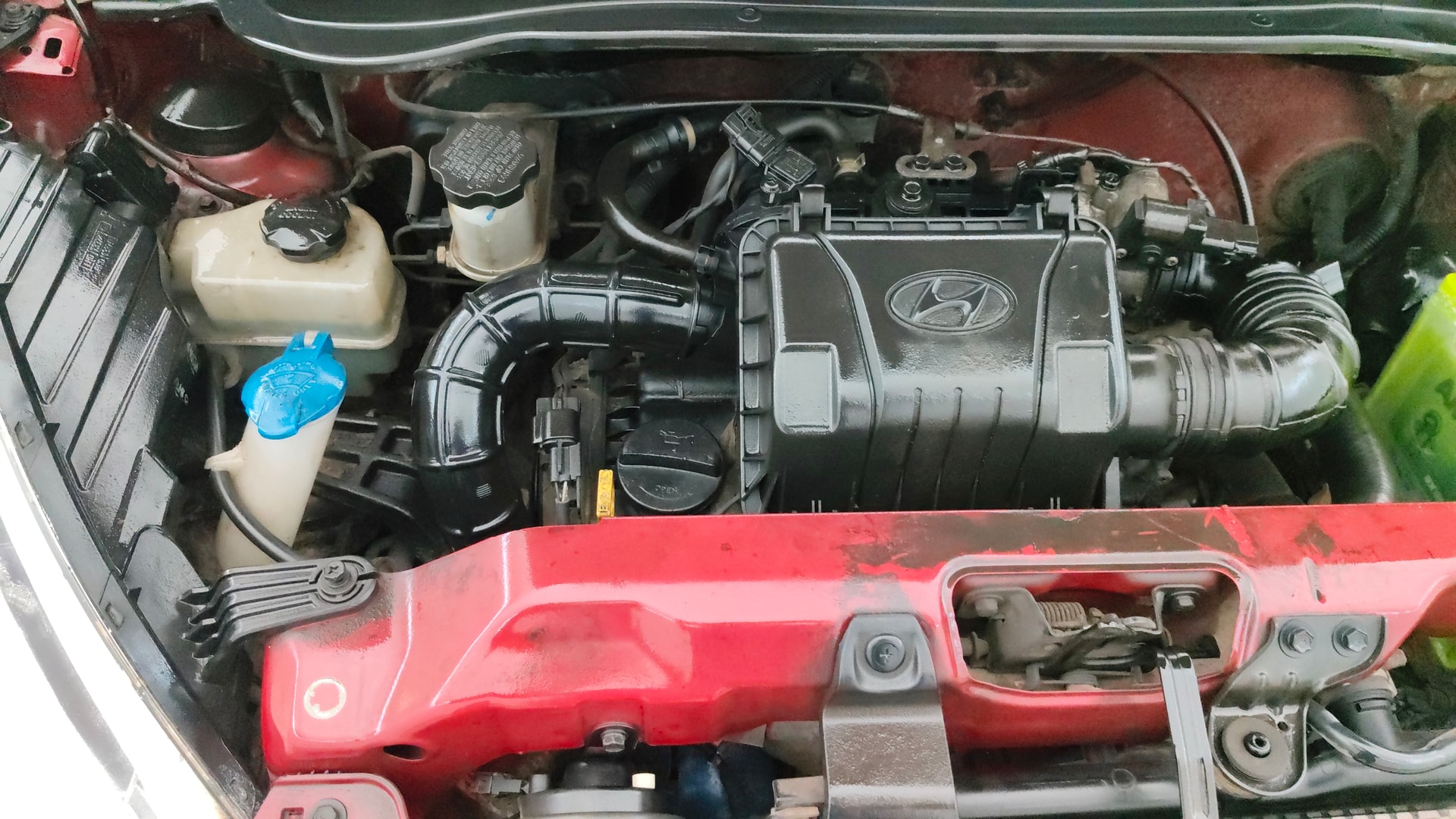 View 2015 Hyundai EON Sportz Image 3 Used 2015 Hyundai EON Sportz Image 3