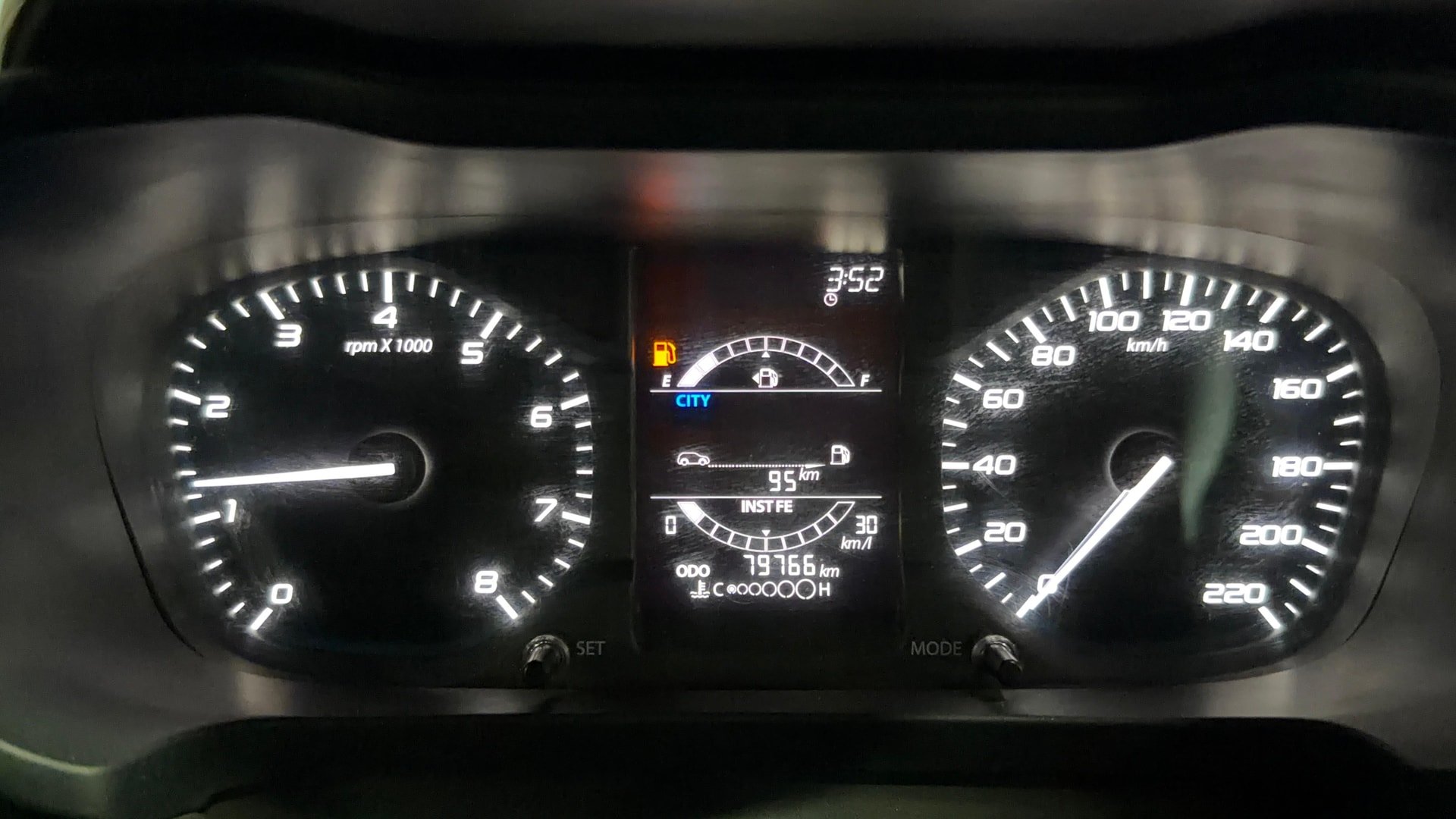 View 2021 Tata Altroz XE Petrol Image 33 Used 2021 Tata Altroz XE Petrol Image 33