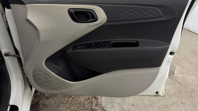View Hyundai Aura Image 33 Used Hyundai Aura Image 33