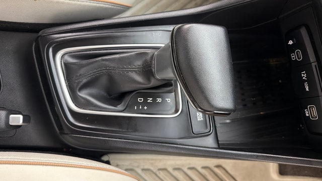 View Hyundai Verna Image 41 Used Hyundai Verna Image 41