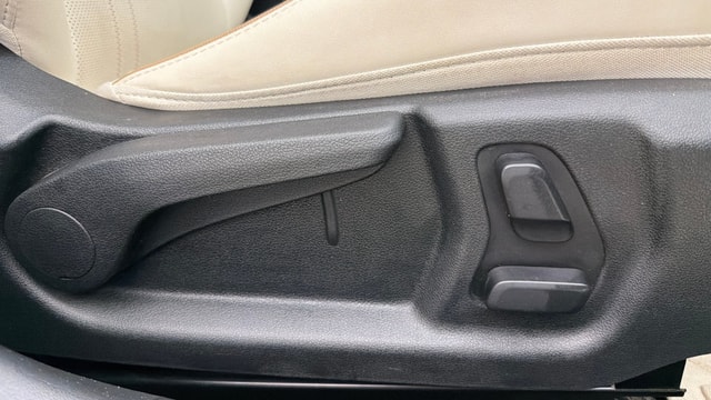 View Hyundai Verna Image 19 Used Hyundai Verna Image 19