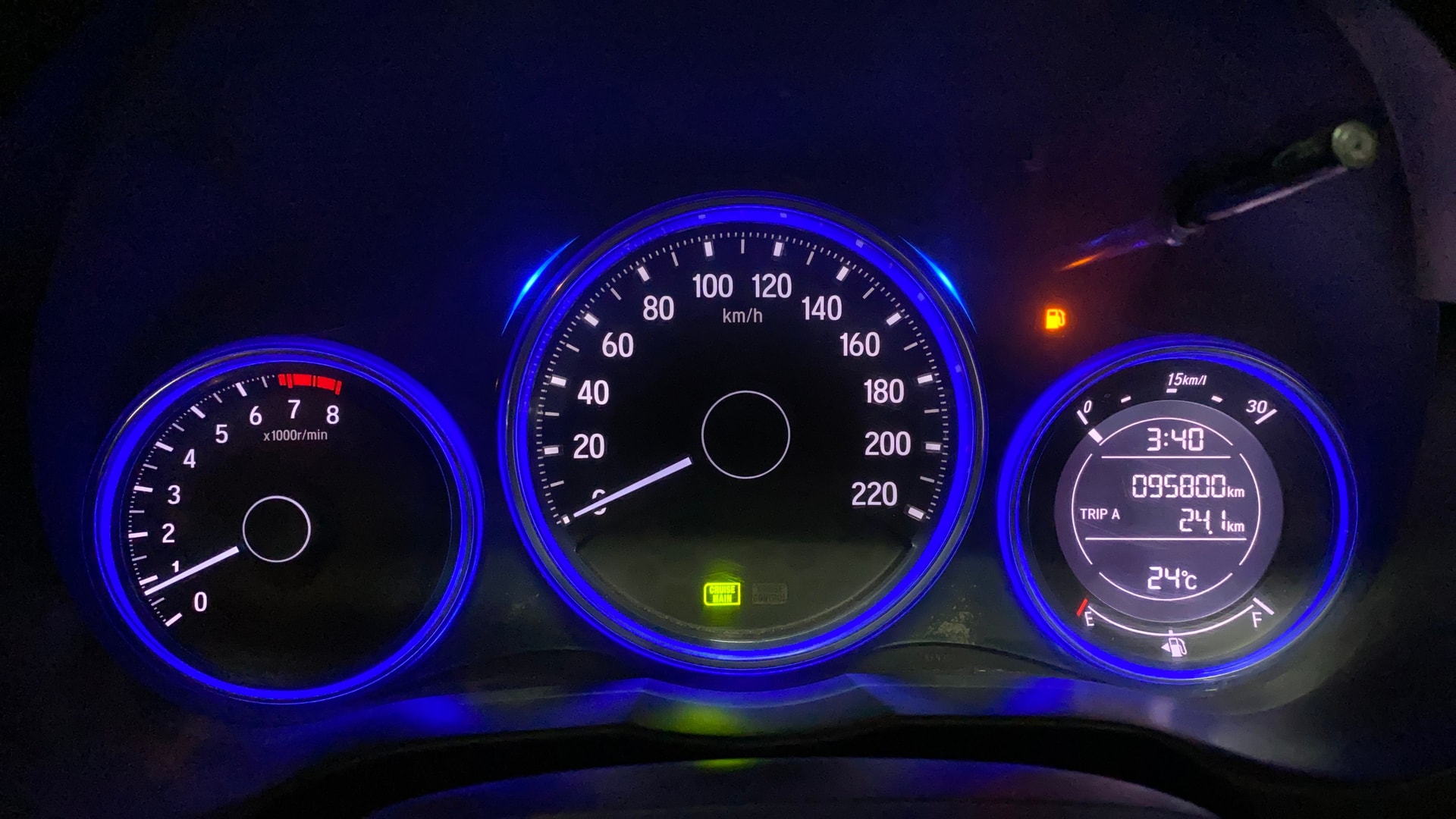 View 2017 Honda City ZX MT Diesel Anniversary Edition Image 34 Used 2017 Honda City ZX MT Diesel Anniversary Edition Image 34