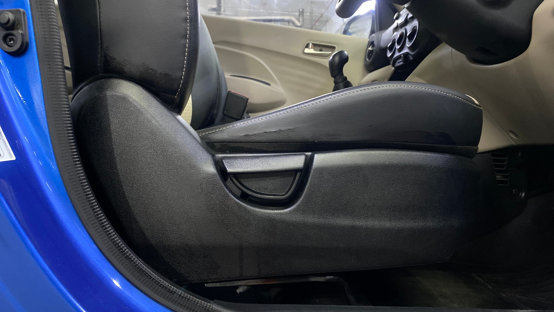 View 2019 Hyundai New Santro D-Lite Petrol Image 12 Used 2019 Hyundai New Santro D-Lite Petrol Image 12