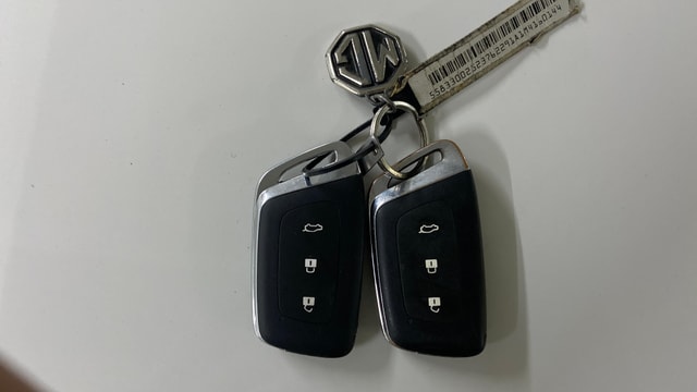 View MG Hector Image 19 Used MG Hector Image 19