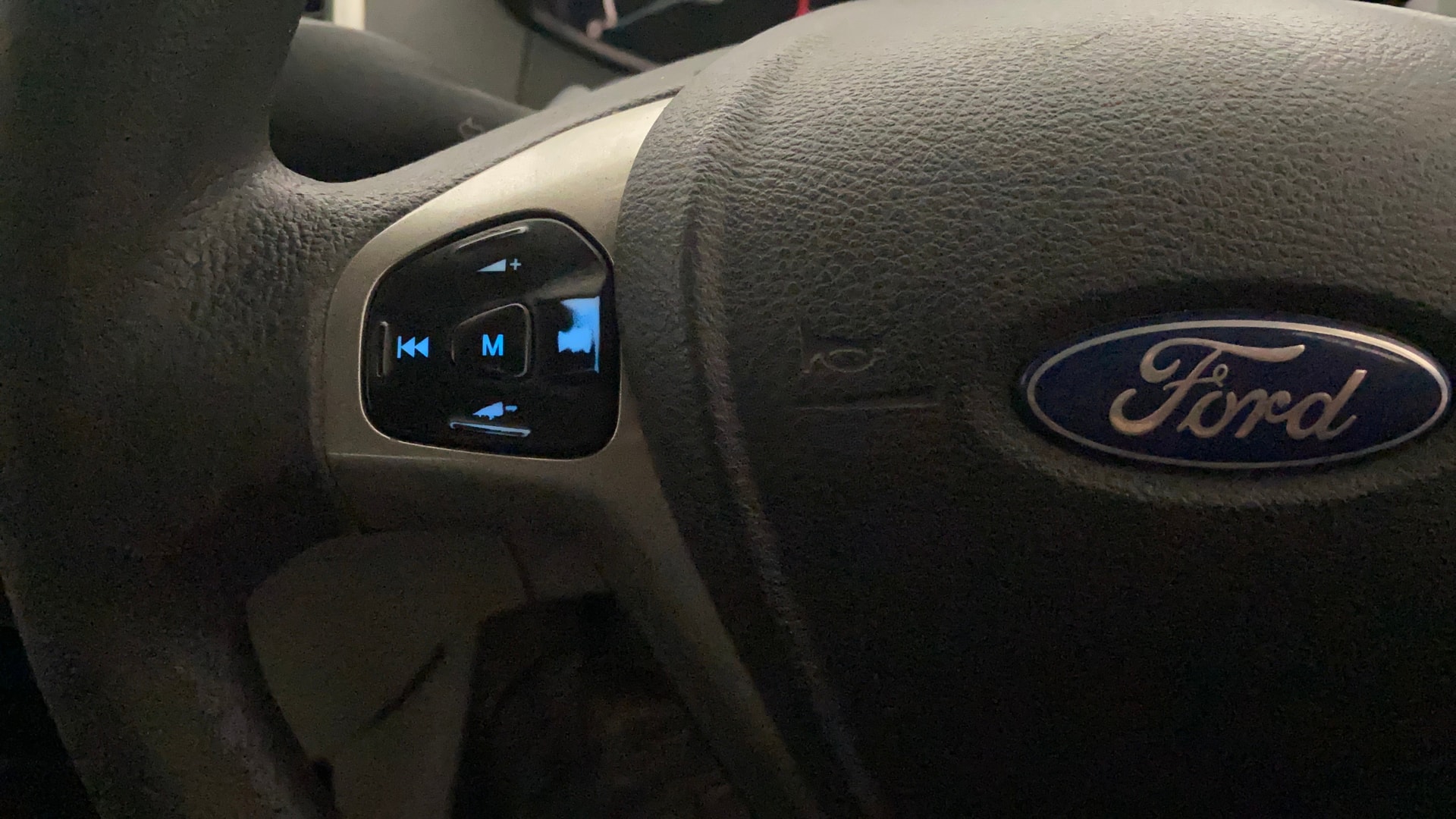 View 2015 Ford EcoSport 1.5 TDCi Diesel Ambiente BS IV Image 3 Used 2015 Ford EcoSport 1.5 TDCi Diesel Ambiente BS IV Image 3