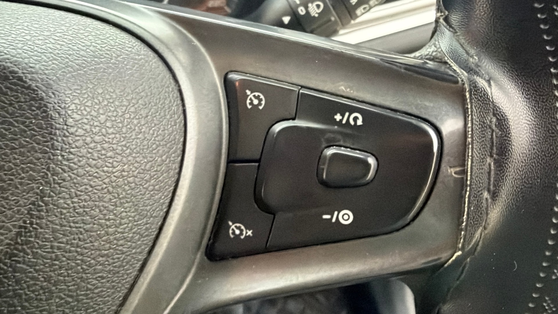 Used 2022 Tata Altroz Used 2022 Tata Altroz