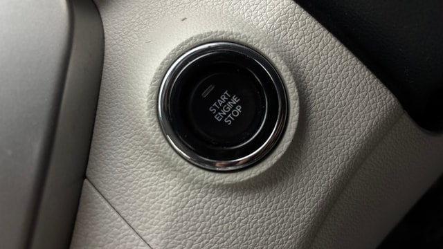 View Mahindra XUV300 Image 34 Used Mahindra XUV300 Image 34