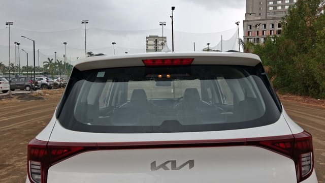 View Kia Carens Image 25 Used Kia Carens Image 25