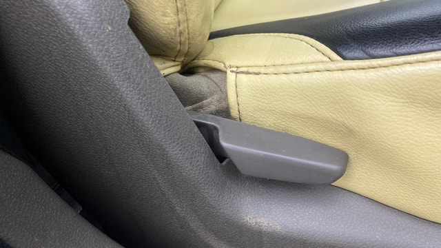 View Renault Lodgy Image 11 Used Renault Lodgy Image 11