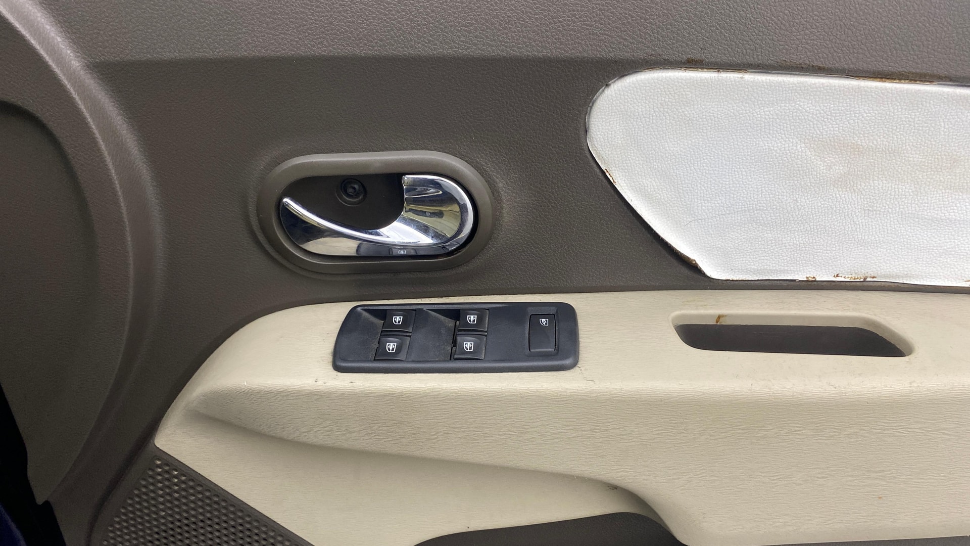 Used 2016 Renault Lodgy Used 2016 Renault Lodgy