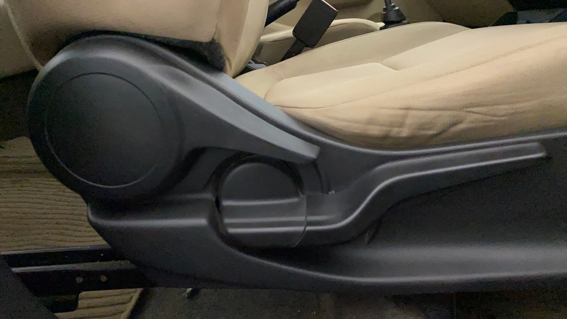 View 2018 Honda Amaze E MT Petrol BS IV Image 12 Used 2018 Honda Amaze E MT Petrol BS IV Image 12