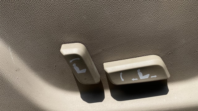View Mahindra XUV500 Image 20 Used Mahindra XUV500 Image 20
