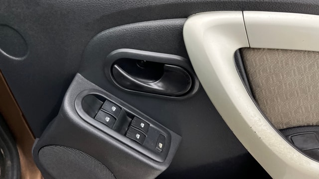 View Renault Duster Image 38 Used Renault Duster Image 38