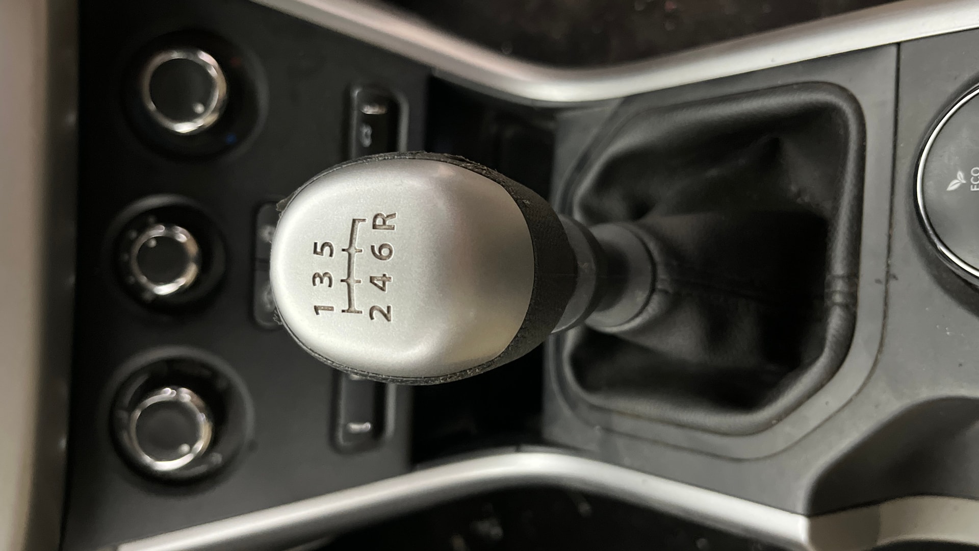 View 2019 Tata Nexon Revotron XM Image 37 Used 2019 Tata Nexon Revotron XM Image 37