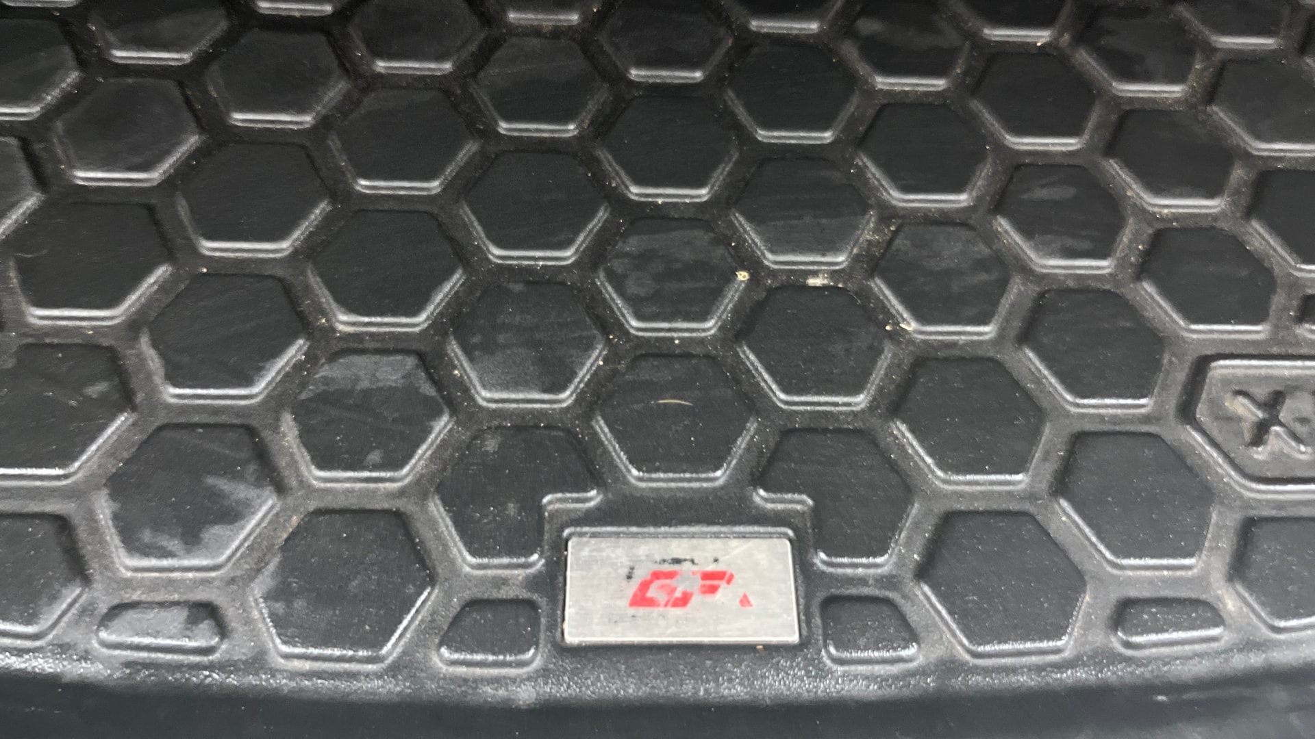 Used 2022 Mahindra XUV300 Used 2022 Mahindra XUV300