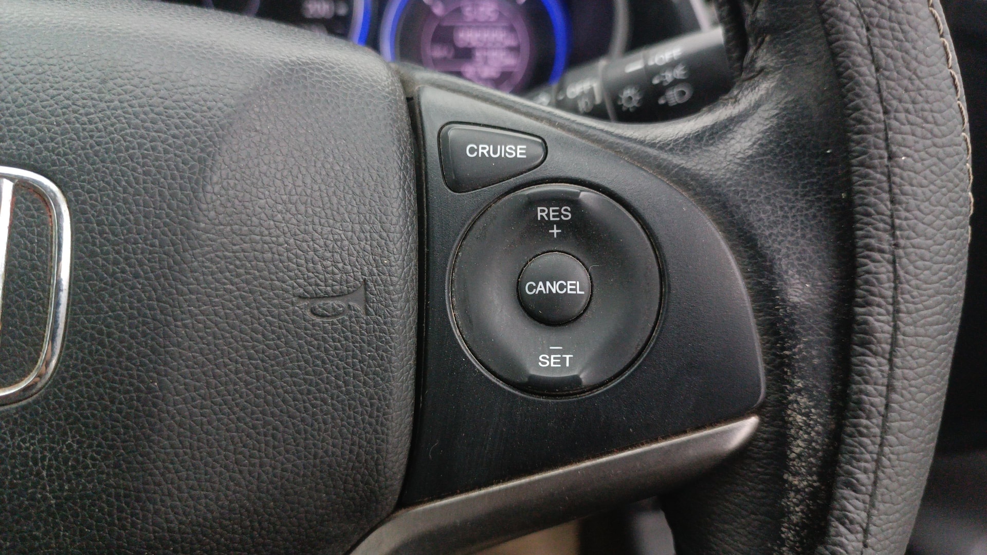 View 2014 Honda City ZX MT Diesel Anniversary Edition Image 3 Used 2014 Honda City ZX MT Diesel Anniversary Edition Image 3