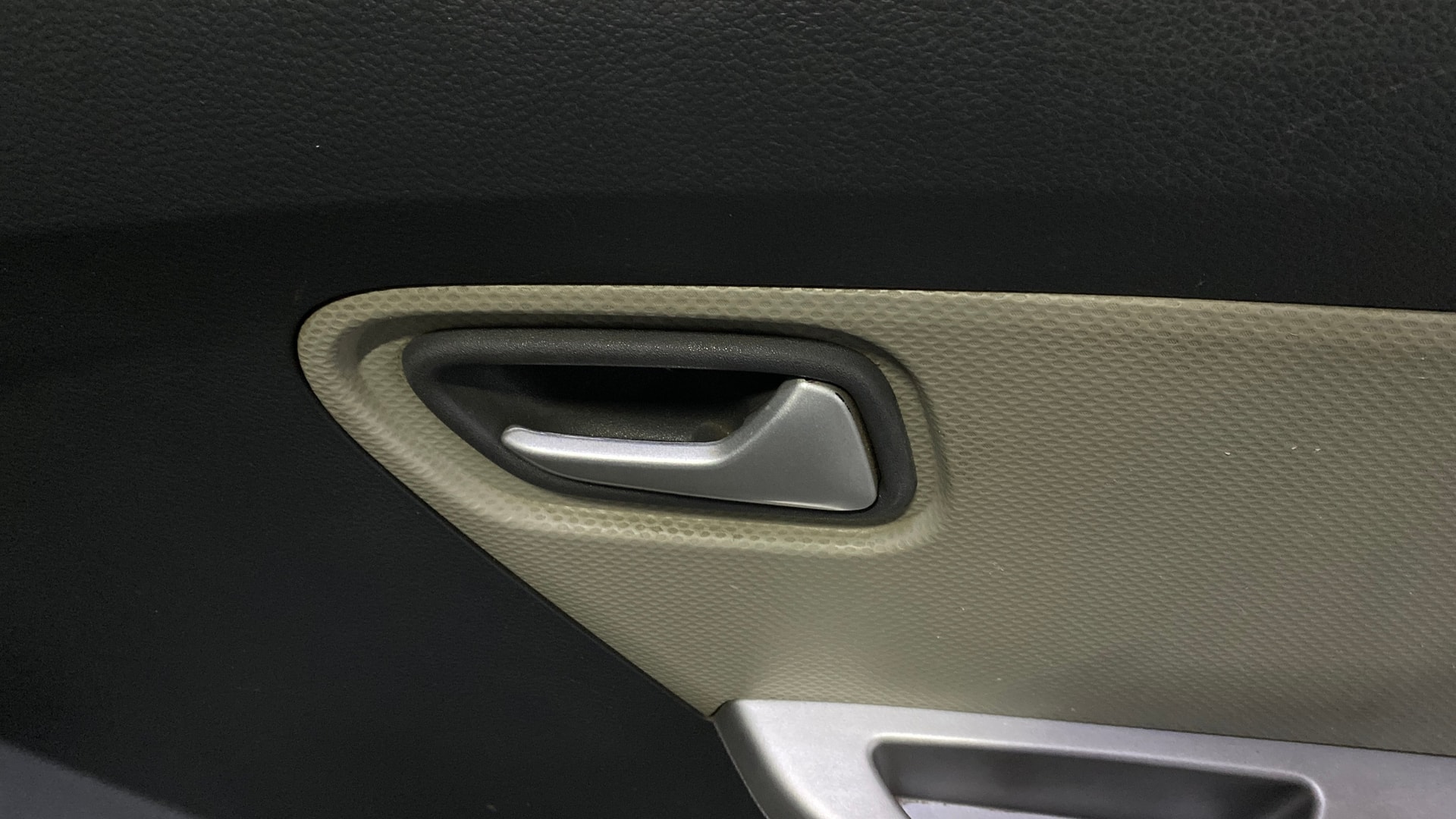 View 2017 Maruti Suzuki Alto K10 LX Image 32 Used 2017 Maruti Suzuki Alto K10 LX Image 32