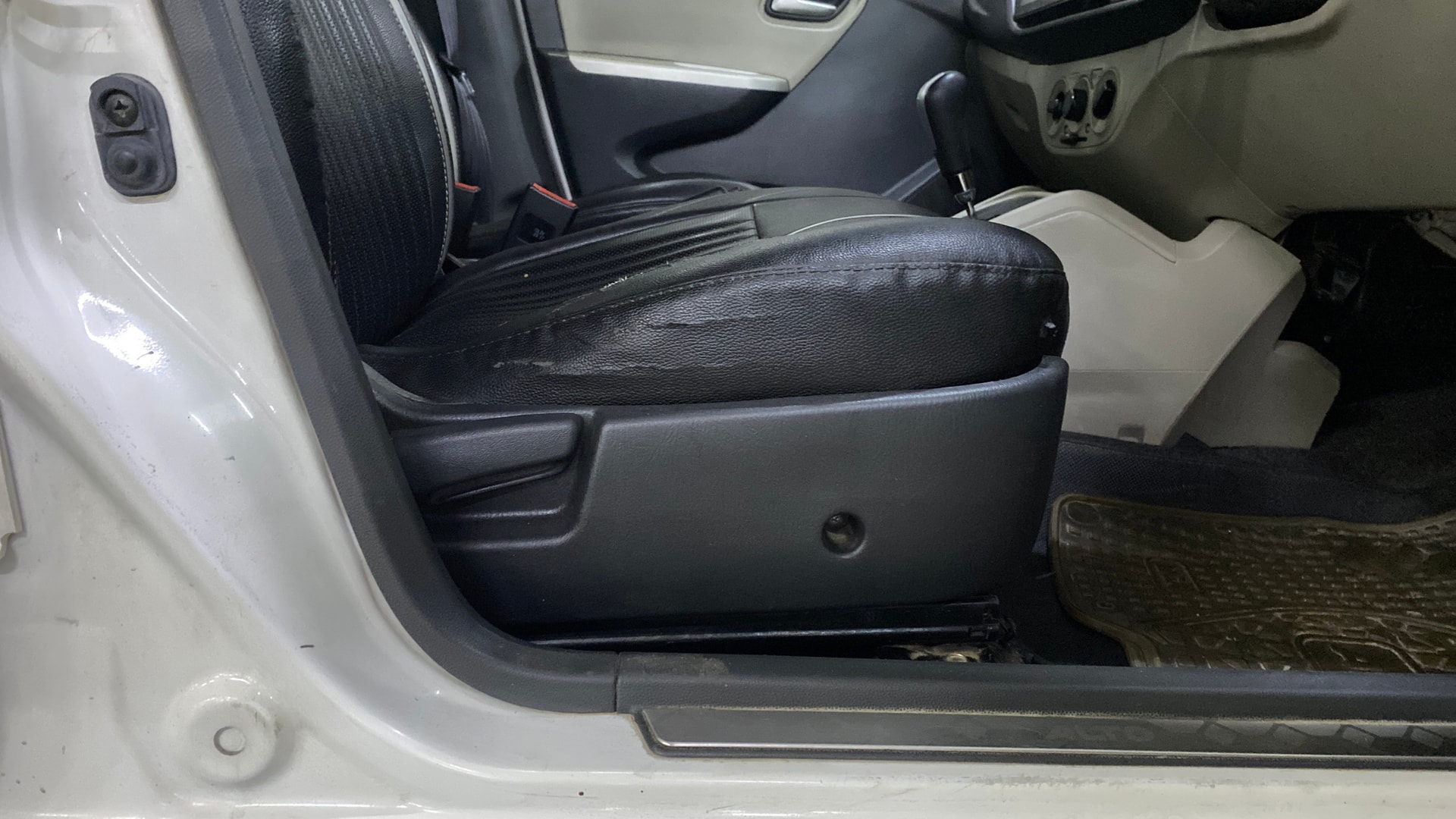 View 2017 Maruti Suzuki Alto K10 LX Image 18 Used 2017 Maruti Suzuki Alto K10 LX Image 18