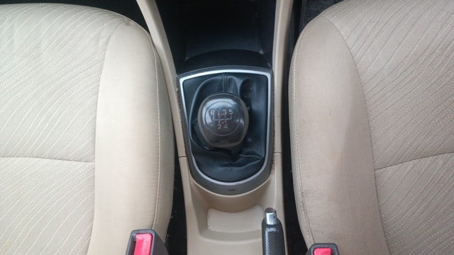 View Hyundai Verna Image 38 Used Hyundai Verna Image 38